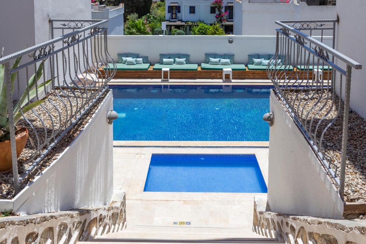 La Brezza Suite & Hotel 아크얄라 외부 사진